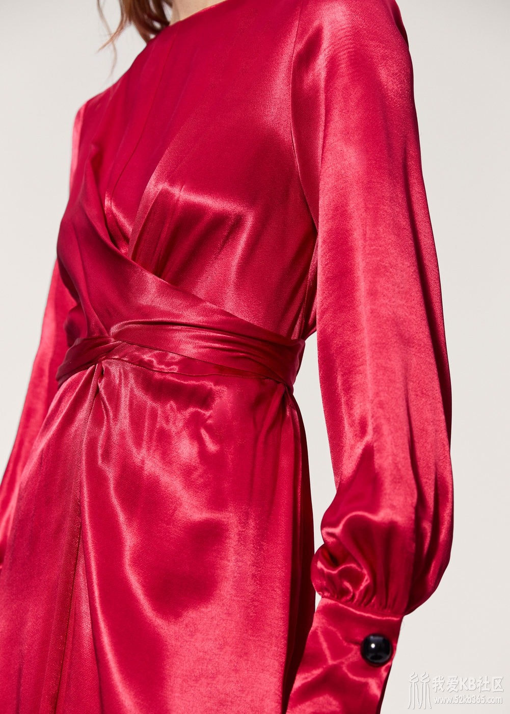 包裹式缎面连身裙-丝绸物品爱好者
