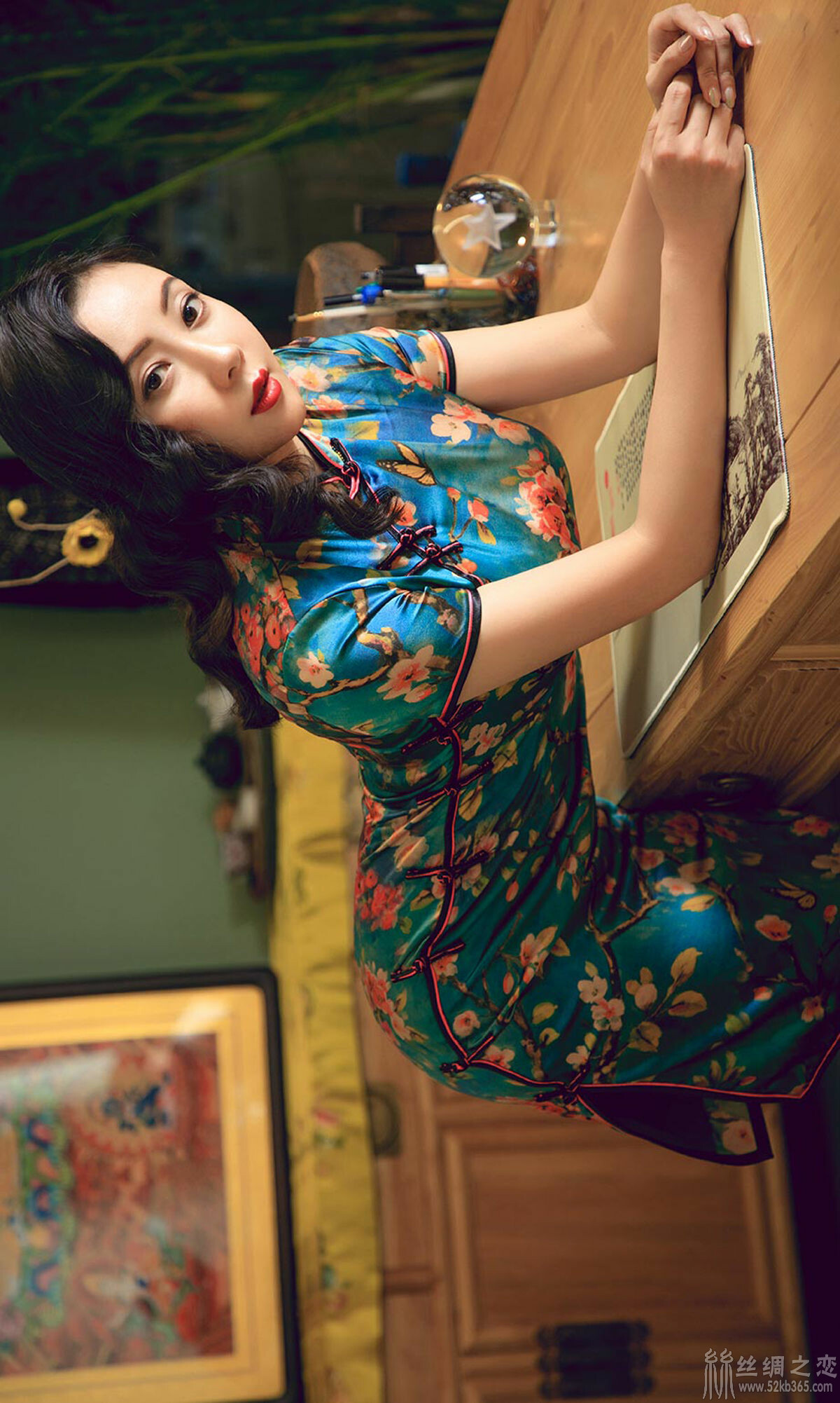 ugirls尤果圈no1603果儿victoria很久以前我爱你丝绸旗袍写真套图