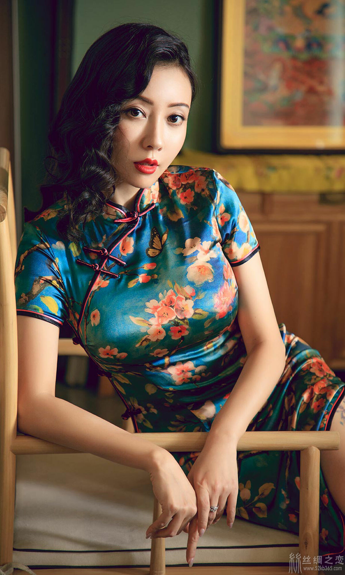 ugirls尤果圈no1603果儿victoria很久以前我爱你丝绸旗袍写真套图