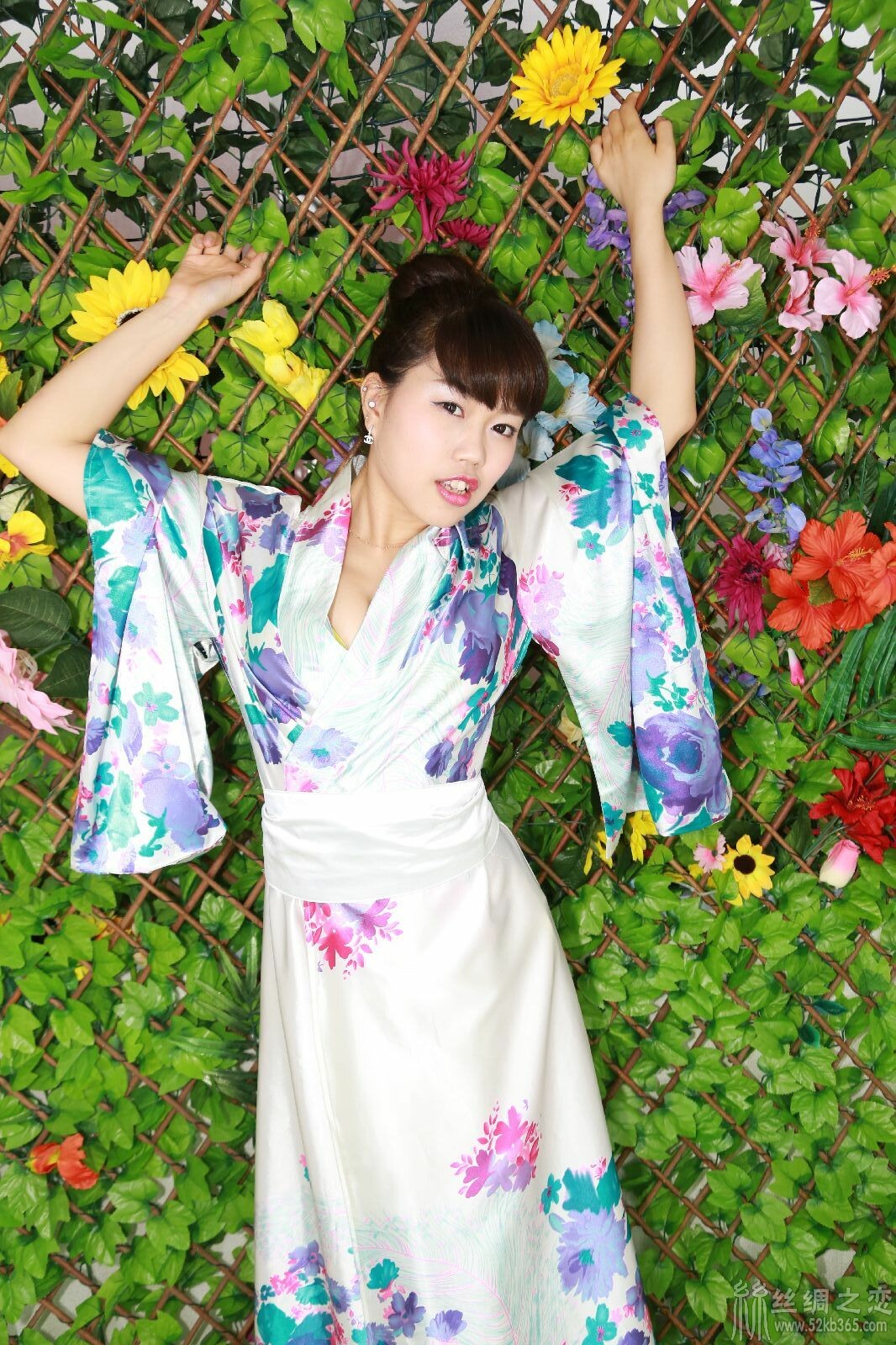 52kb 丝绸和服 seina-kimono-27.jpg  丝绸物品爱好者 234105oomz4npdinp2jovl