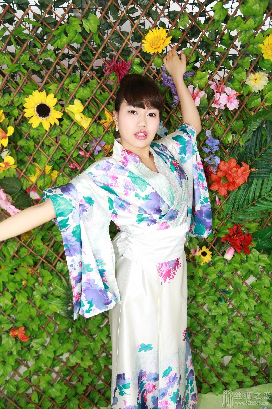 52kb 丝绸和服 seina-kimono-28.jpg  丝绸物品爱好者 234106fdl5cdhr97d93d3d